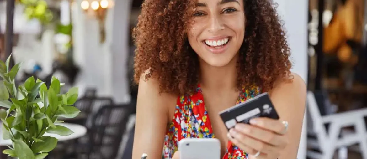 Beneficios de la Tarjeta CMR Visa Platinum